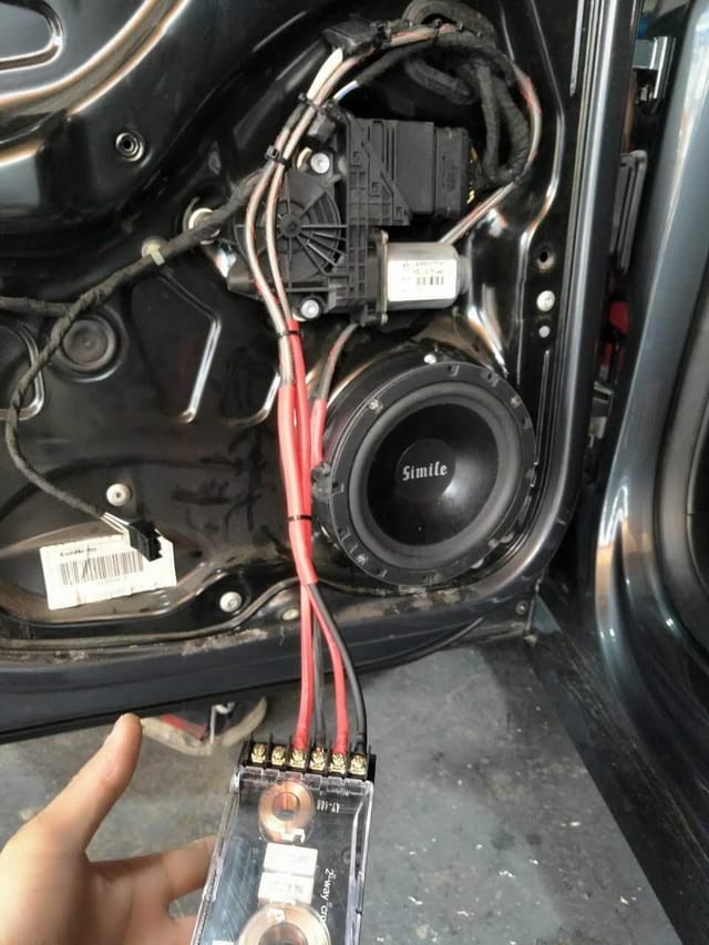 7 ʫ��AT-165�е������Ⱥͷ�Ƶ���̶��ں��Ű�.jpg