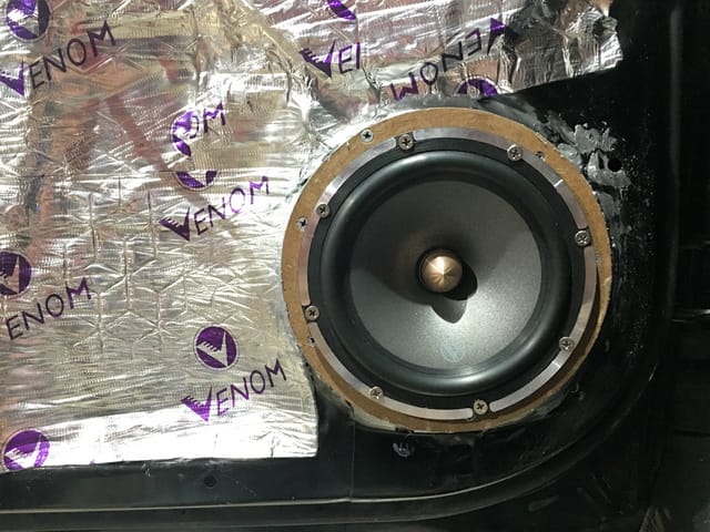 4 Venom VI6S�е�������װ���Ű�ԭλ.JPG