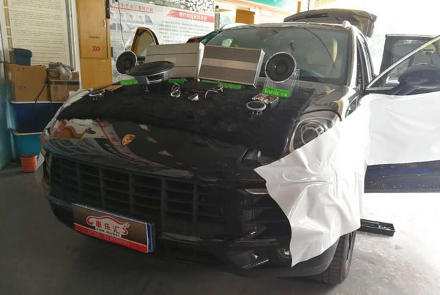 1 ��װ���͡�����ʱ��Macan S.jpg