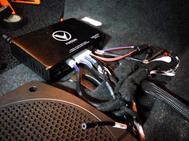 10 VENOM 4.6DSP����С�ɣ����ڰ�װ�����ҿ��Ը��ݳ���������ƫ�ã����Գ�����ϲ����Ч��.jpg